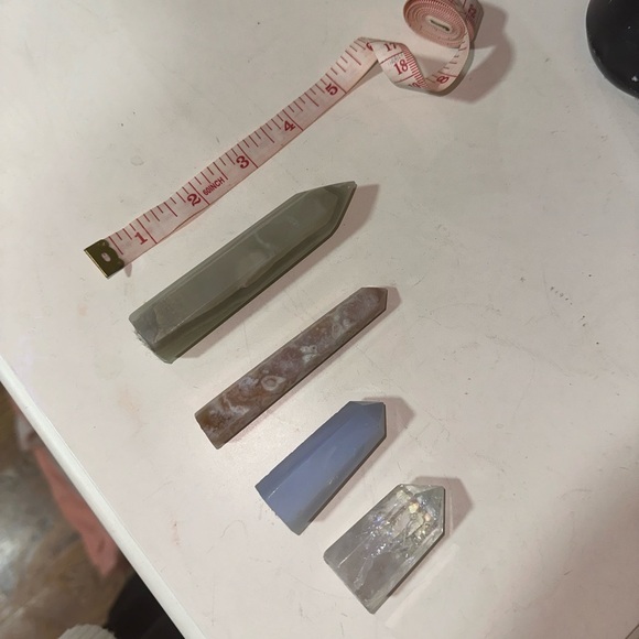 4 Point Crystals - Picture 6 of 6